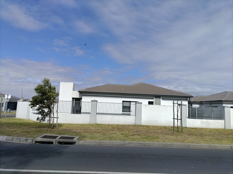 3 Bedroom Property for Sale in Parklands Western Cape